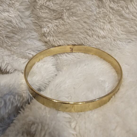 2 Gold Toned Smooth Cuff Bangle Bracelet Minimalistic Stackable Fashion Jewelry - Picture 4 of 5